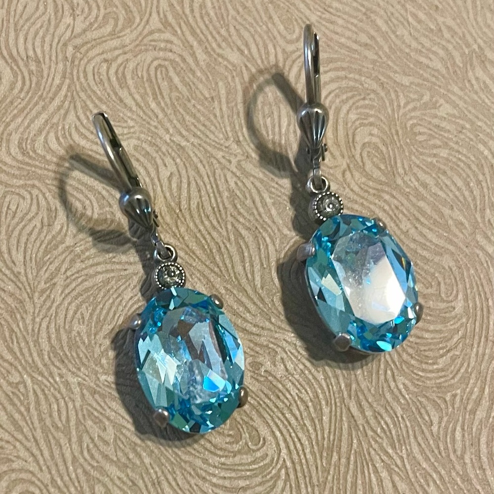 Elegant Blue Crystal (glass) Drop Earrings